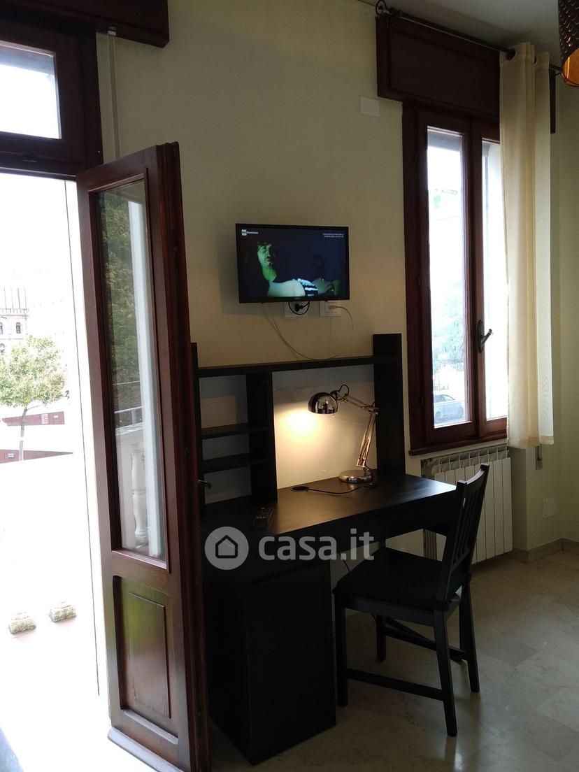 Stanza in Piazza Giacomo Matteotti 132 — foto 19 di 23