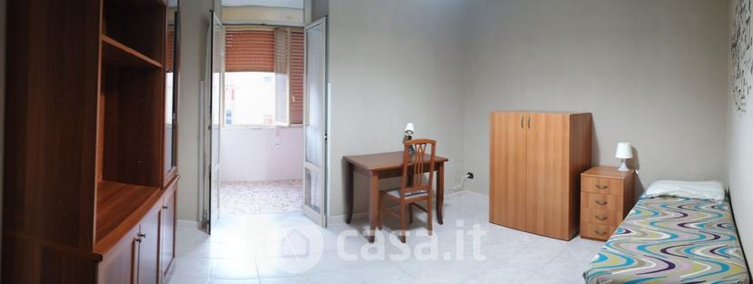 Stanza in Via Valguarnera 8 — foto 2 di 7