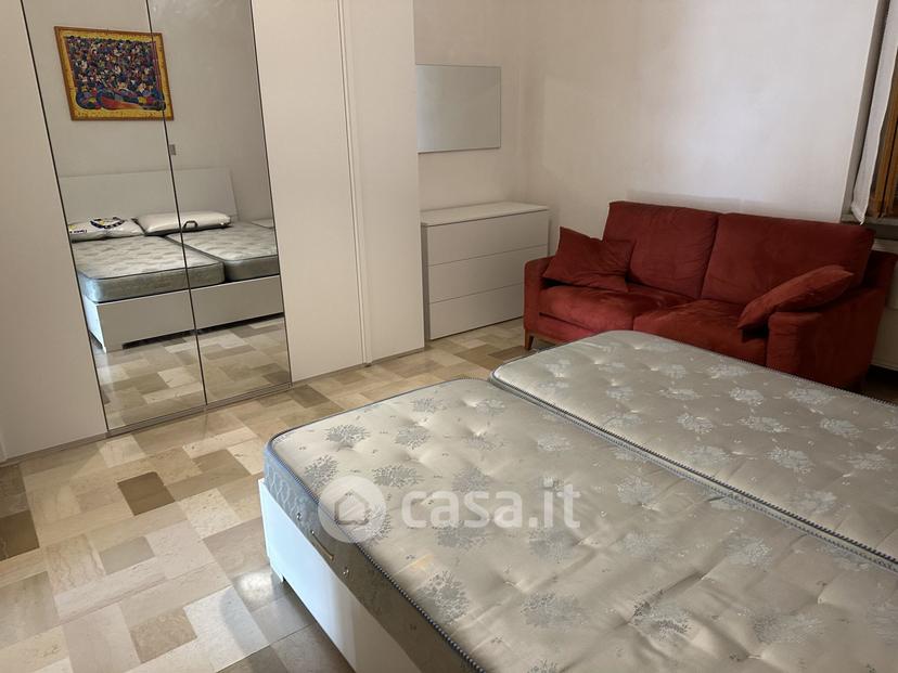 Stanza in Via Raffaele Fulgosio 23 — foto 2 di 4
