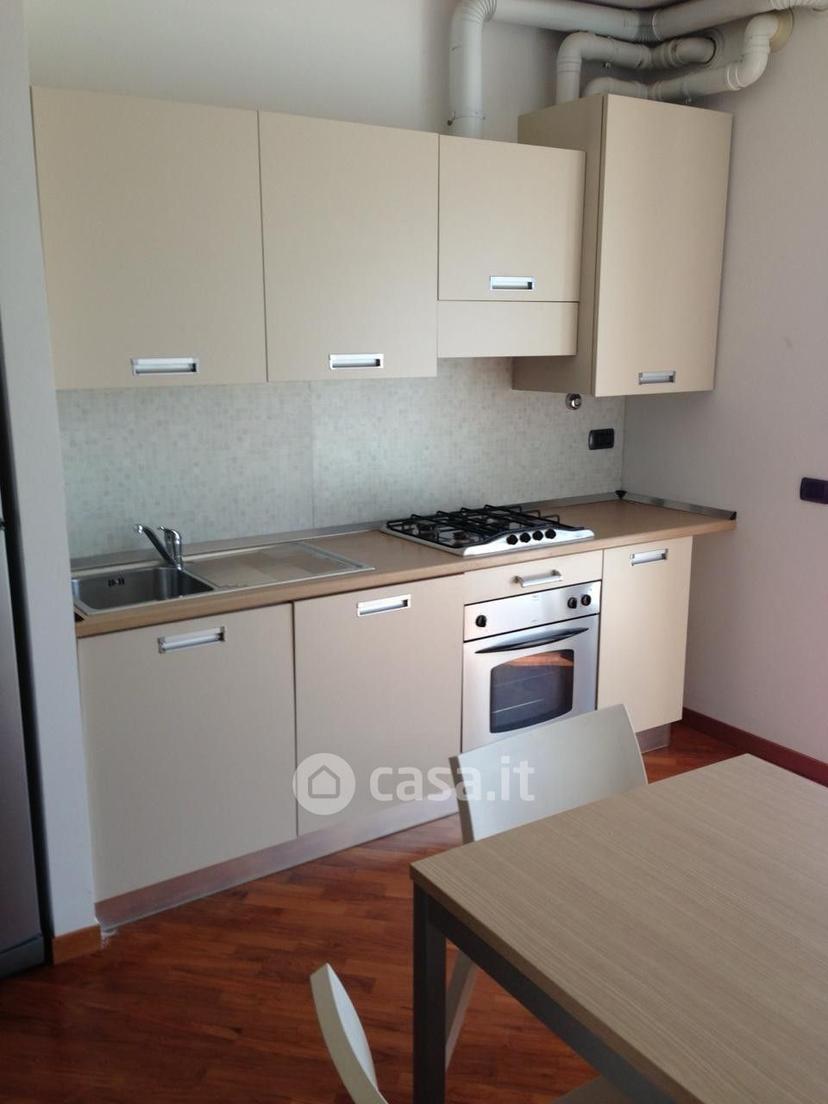 Bilocale in Via Giovanni Gandini 2 — foto 8 di 10