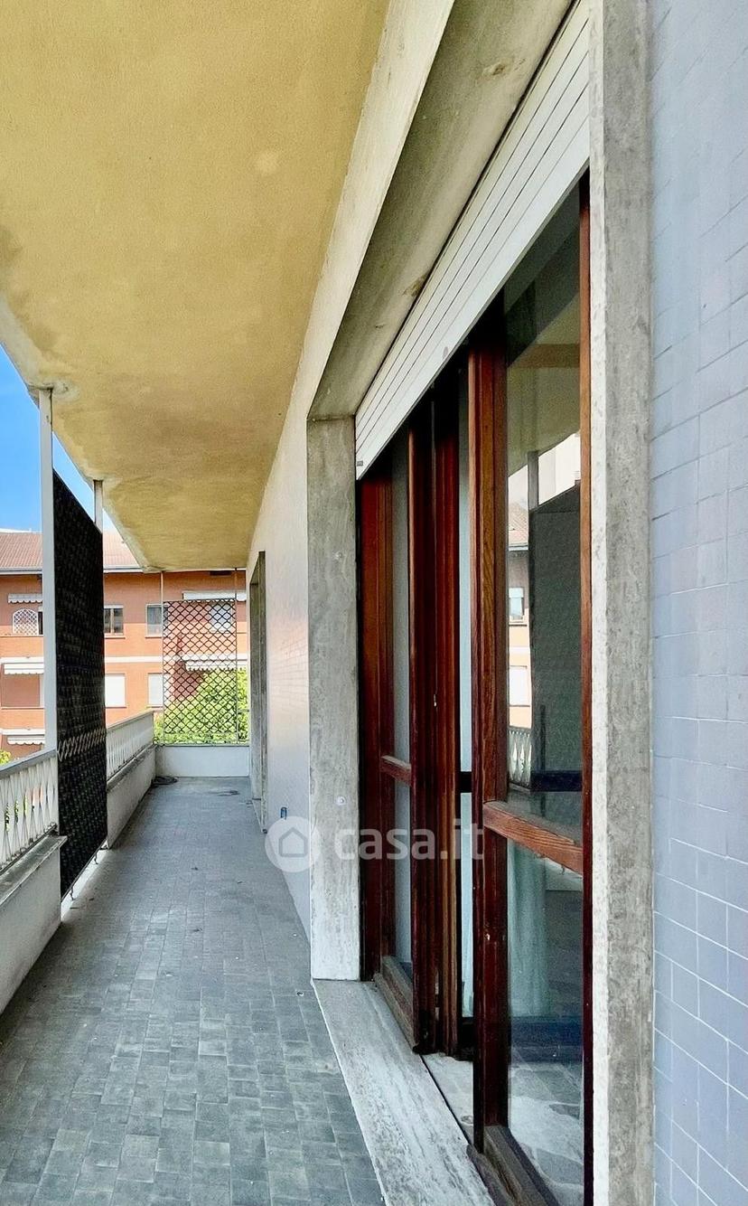 Stanza in Via Mario Rapisardi 7 — foto 3 di 5
