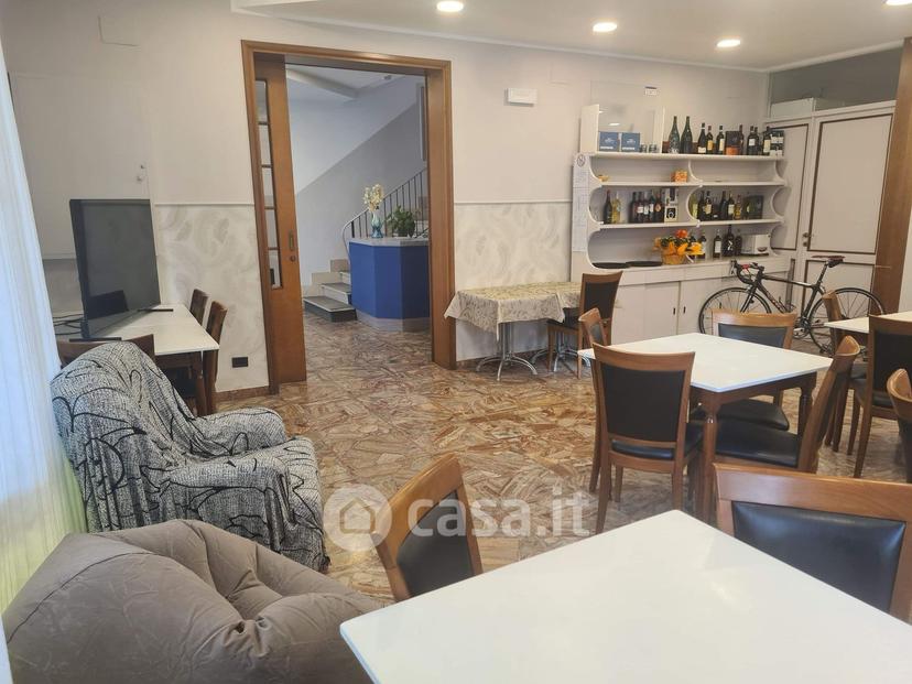 Stanza in Viale Pomezia 3 — foto 33 di 50