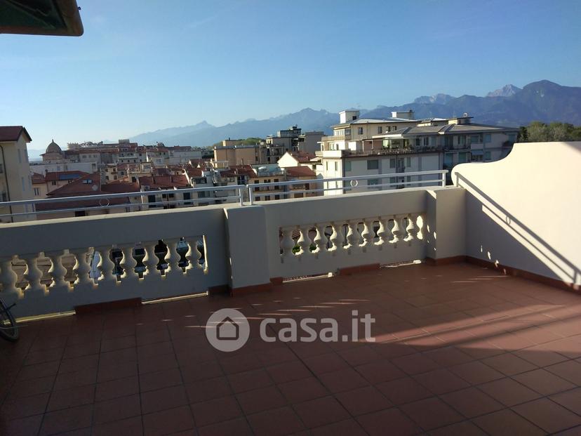 Stanza in Via Giuseppe Giusti 1 — foto 13 di 15