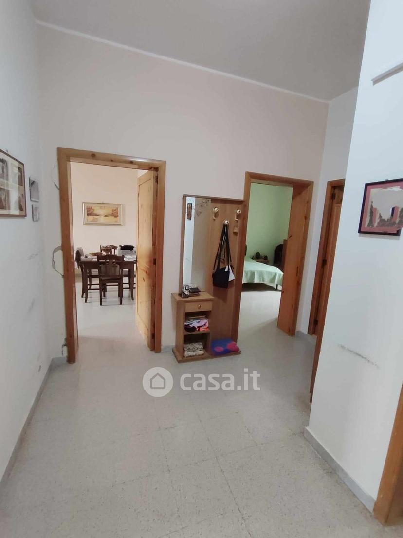 Stanza in Via Umberto I — foto 17 di 17