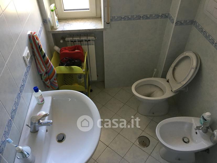 Stanza in Strada Regionale 426 di Polla 140 — foto 2 di 5