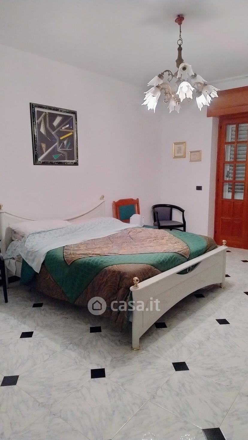 Stanza in Via Immacolata — foto 2 di 3