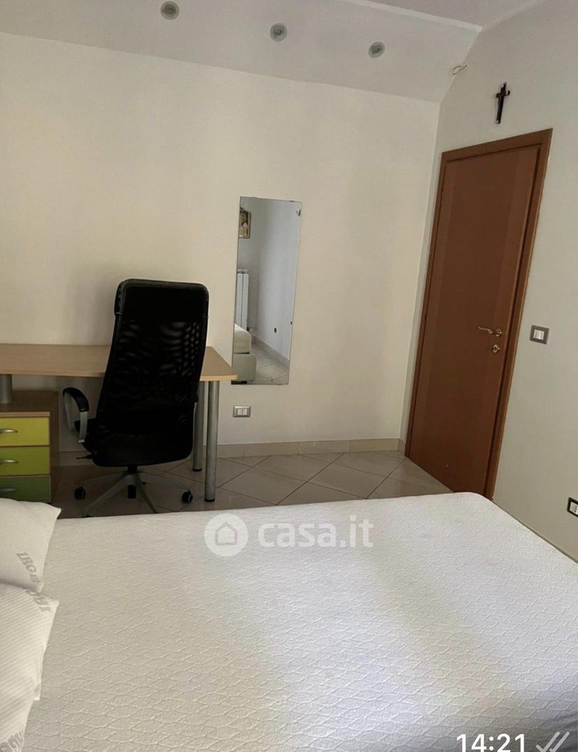 Stanza in Viale Euterpe 2 — foto 2 di 5