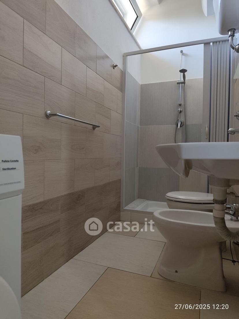Stanza in Garigliano 15 — foto 2 di 4