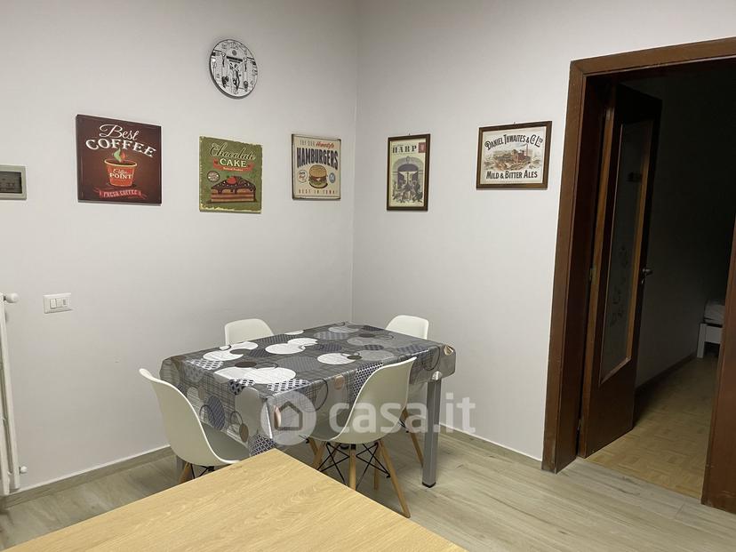 Stanza in Piazza Giacomo Matteotti 10 — foto 9 di 12