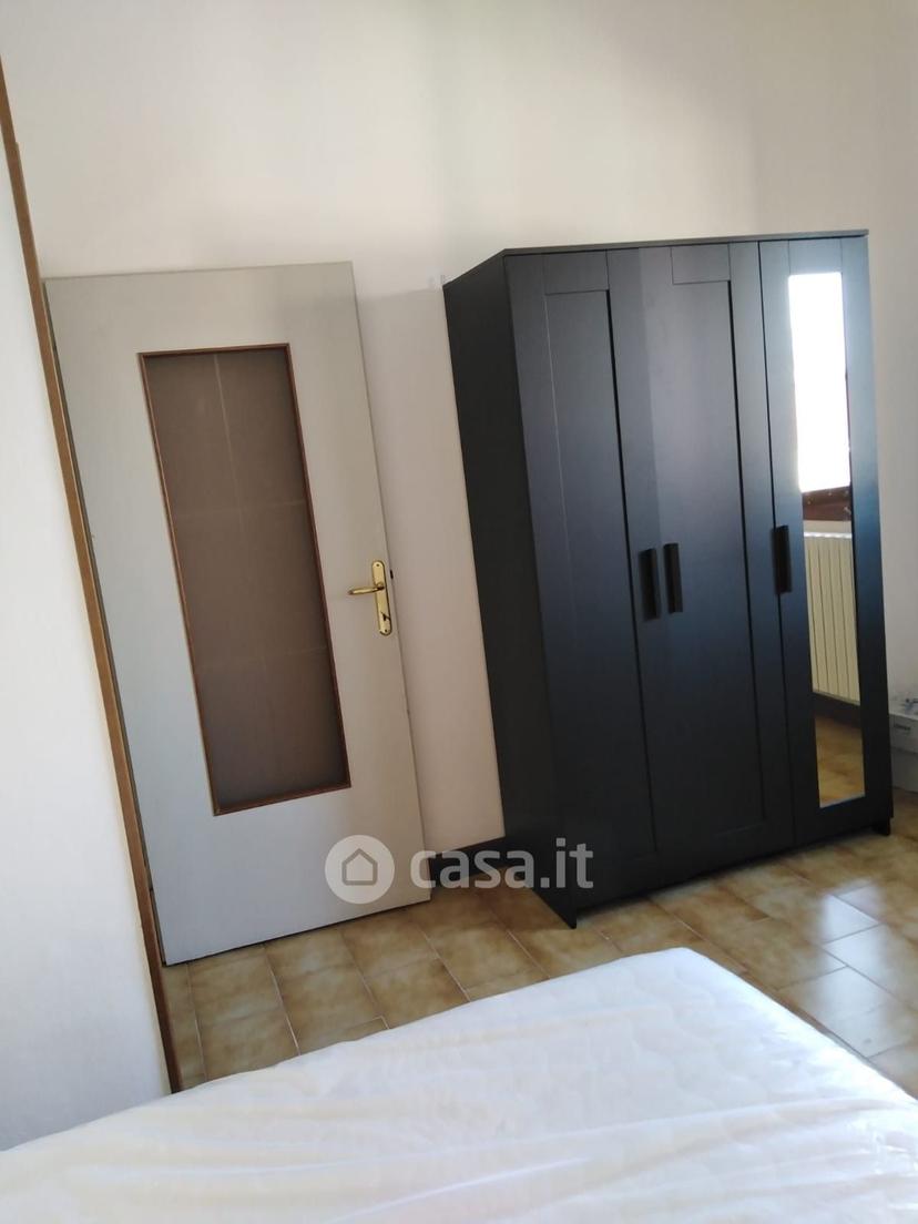 Stanza in Via Semeghini Defendi 1