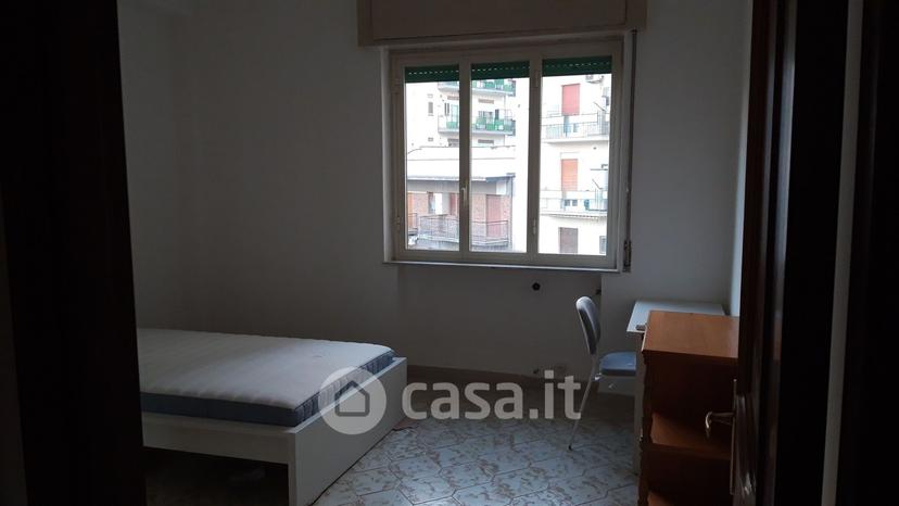 Stanza in Via Alcide de Gasperi 17 — foto 3 di 21