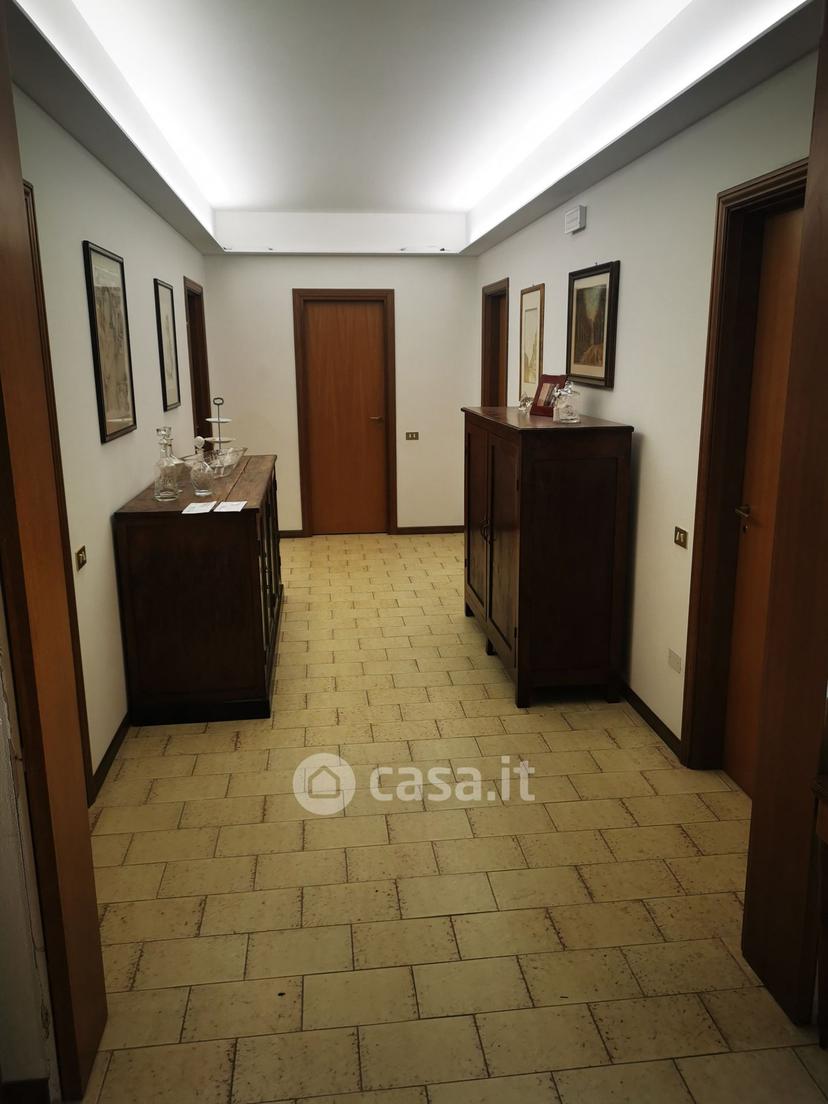 Stanza in Via Stiningarda — foto 2 di 6