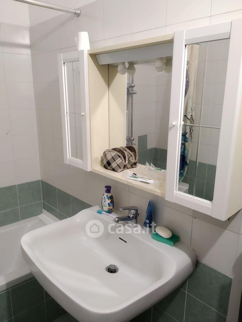 Stanza in Via Monte di Pietà 4 — foto 17 di 31