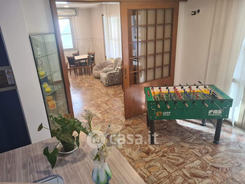 Stanza in Viale Pomezia 3 — foto 24 di 50