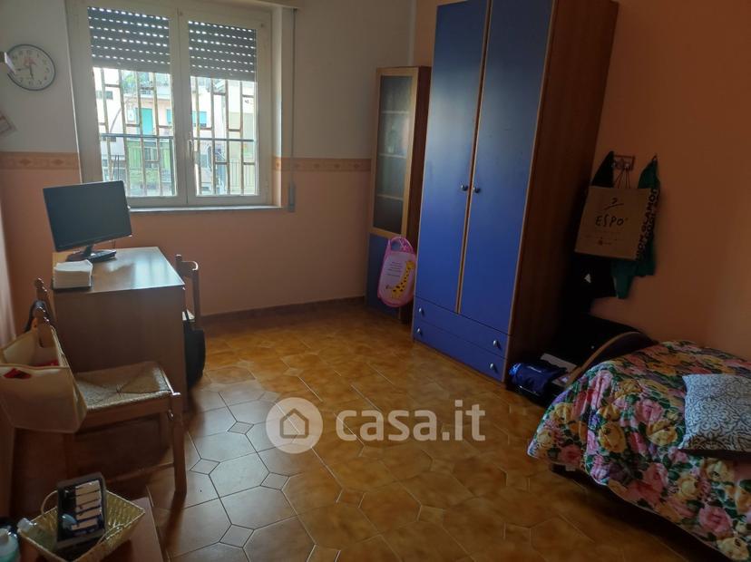 Stanza in Via Tevere 5 — foto 6 di 6