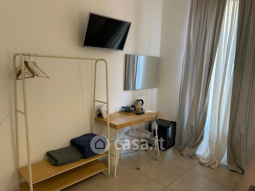 Stanza in Via San Martino della Battaglia 22 — foto 2 di 5