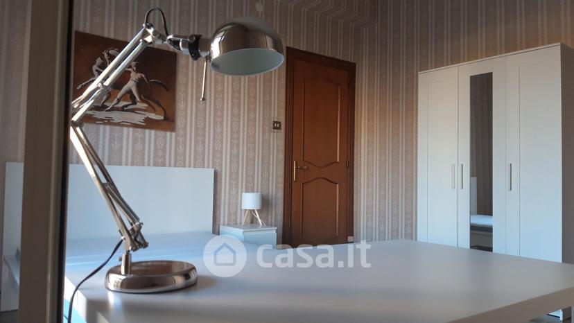 Stanza in Via Alcide de Gasperi 17 — foto 12 di 21