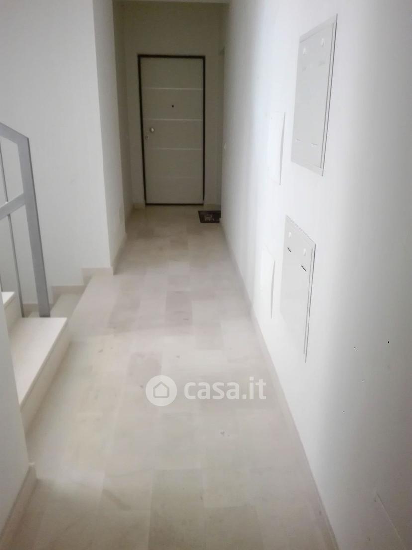 Stanza in Via Sallustio 49 — foto 25 di 32