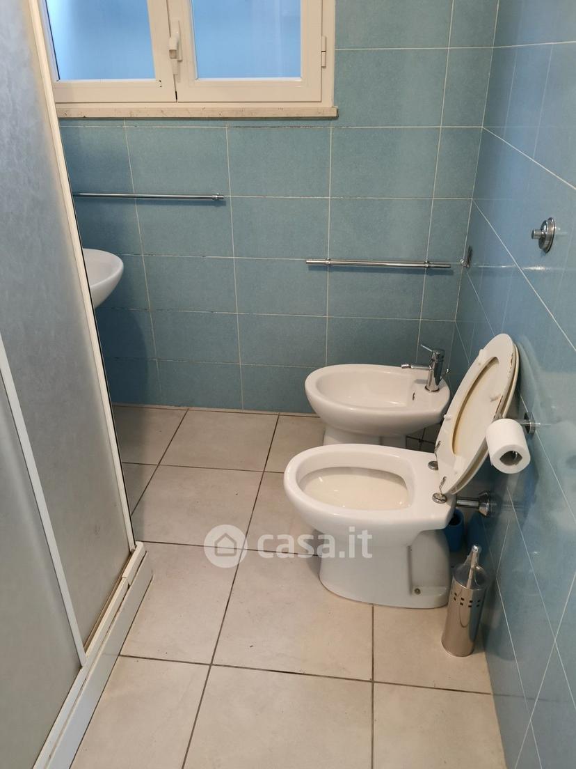 Stanza in Via Enrico de Nicola 6 — foto 4 di 9