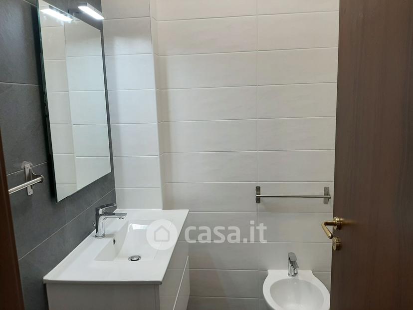 Stanza in Via Scribonio Curione 46 — foto 5 di 10