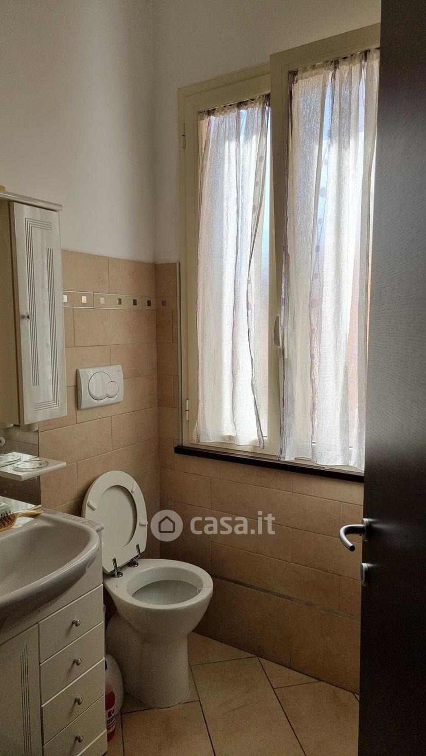 Stanza in Via Giuseppe Garibaldi 37 — foto 4 di 7
