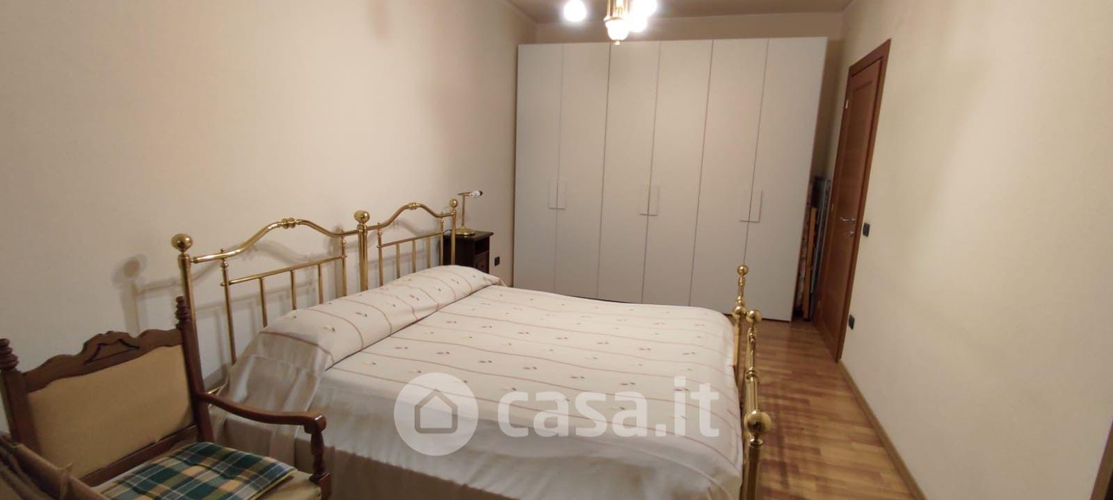 Stanza in Via R. Acerenza 1