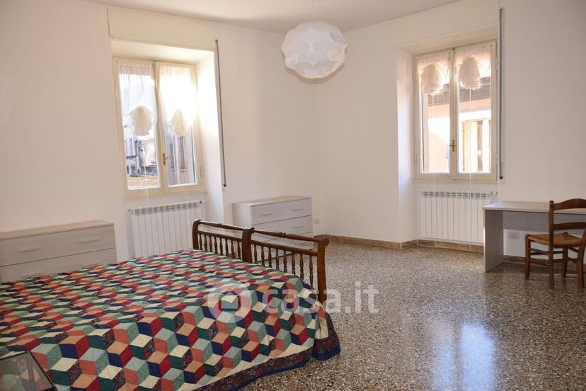 Stanza in Via Angusta 20 — foto 3 di 9