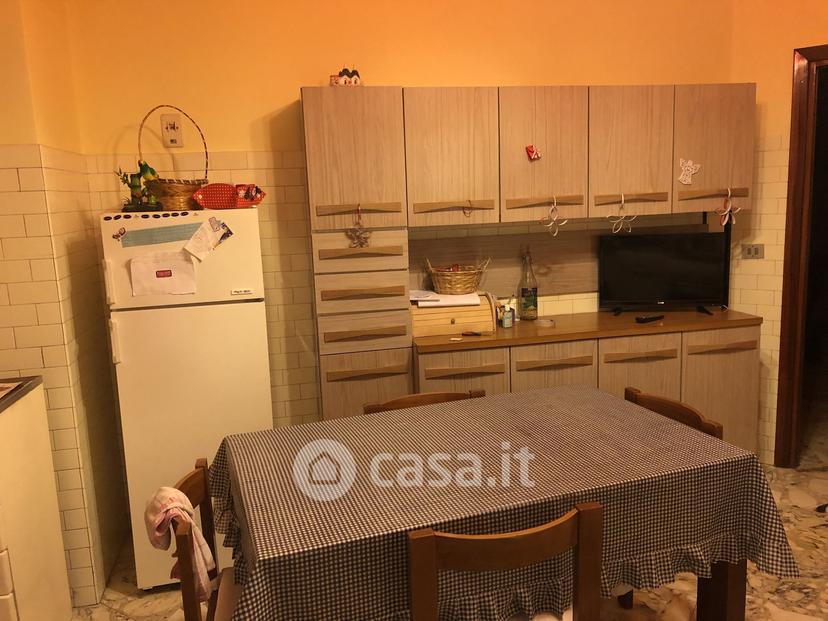 Stanza in Via Romania 35 — foto 4 di 14