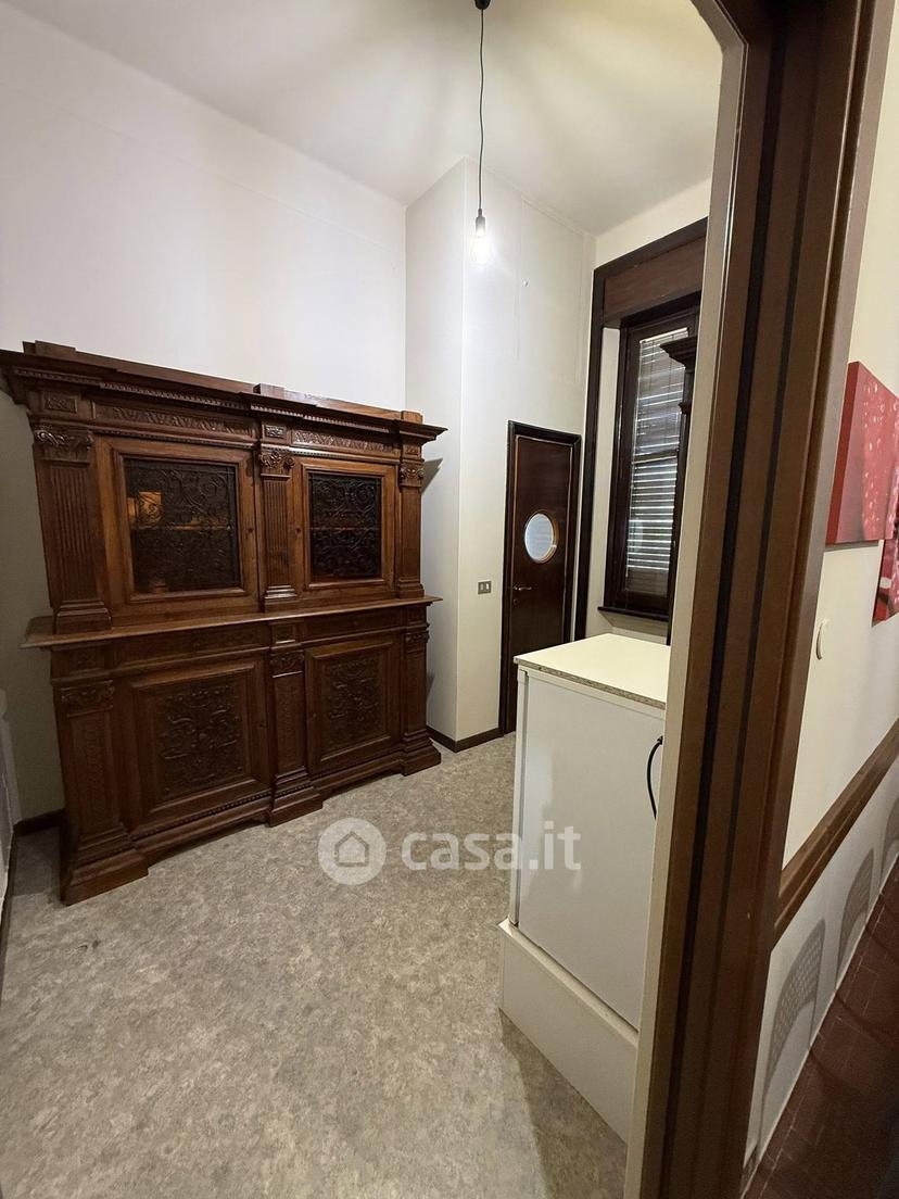 Stanza in Via Giuseppe Verdi 14 — foto 8 di 32
