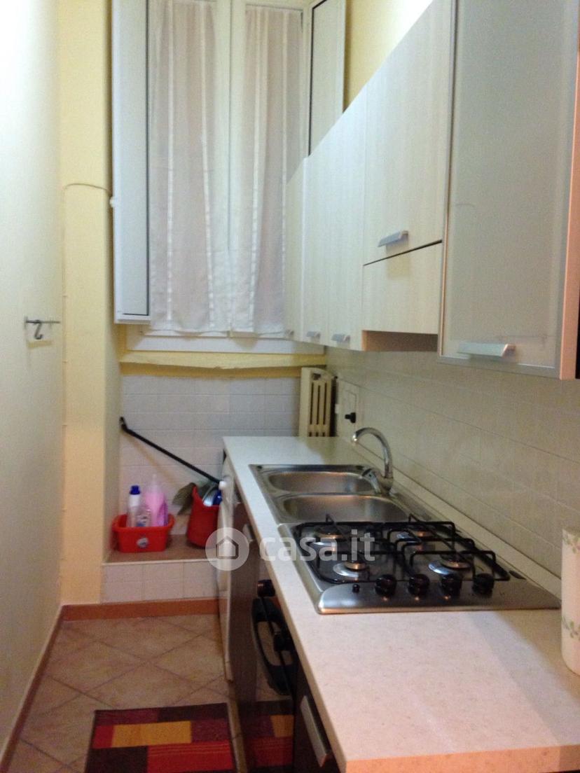 Stanza in Via Lucana 295 — foto 3 di 5