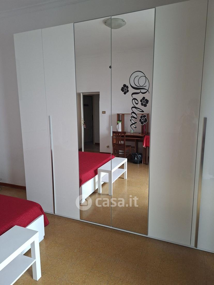 Stanza in Via Luigi Rossi Danielli 7 — foto 8 di 15