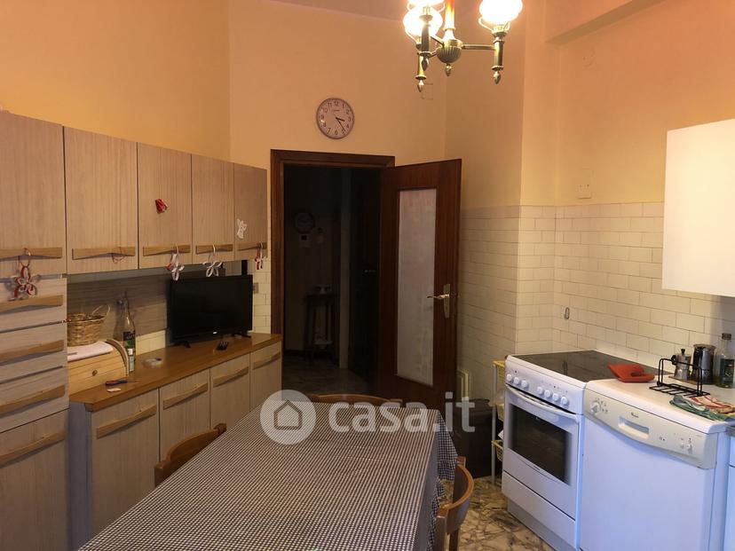 Stanza in Via Romania 35 — foto 10 di 13