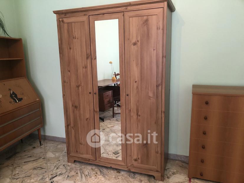 Stanza in Via Romania 35 — foto 2 di 13