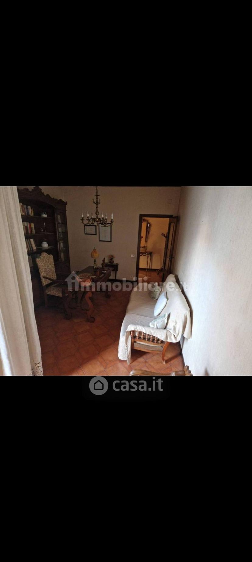 Stanza in Via Luigi Pirandello 18 — foto 2 di 7