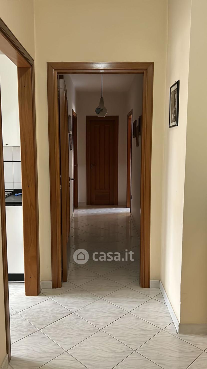 Stanza in Via Leonardo da Vinci 50 — foto 3 di 10