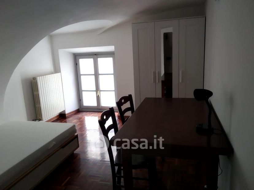 Stanza in Via Monte di Pietà 4 — foto 19 di 31