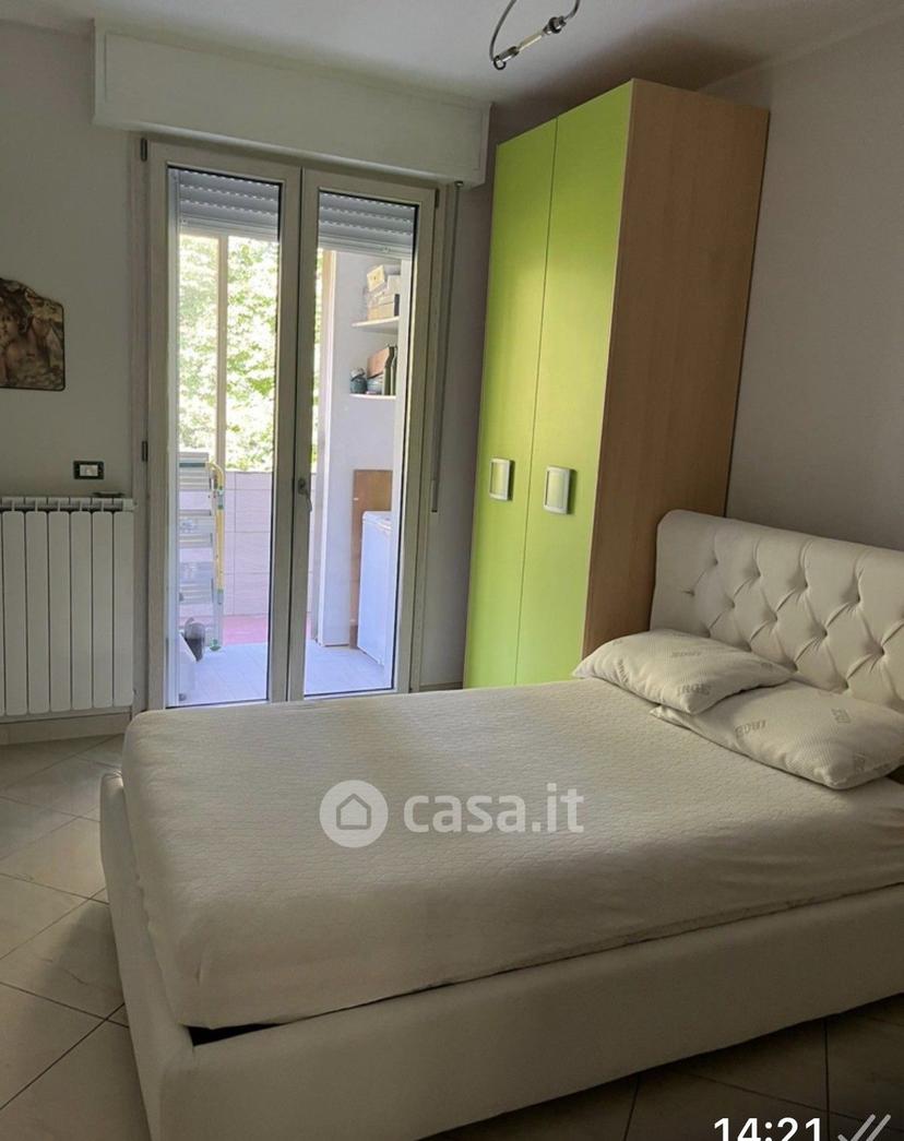 Stanza in Viale Euterpe 2 — foto 3 di 5
