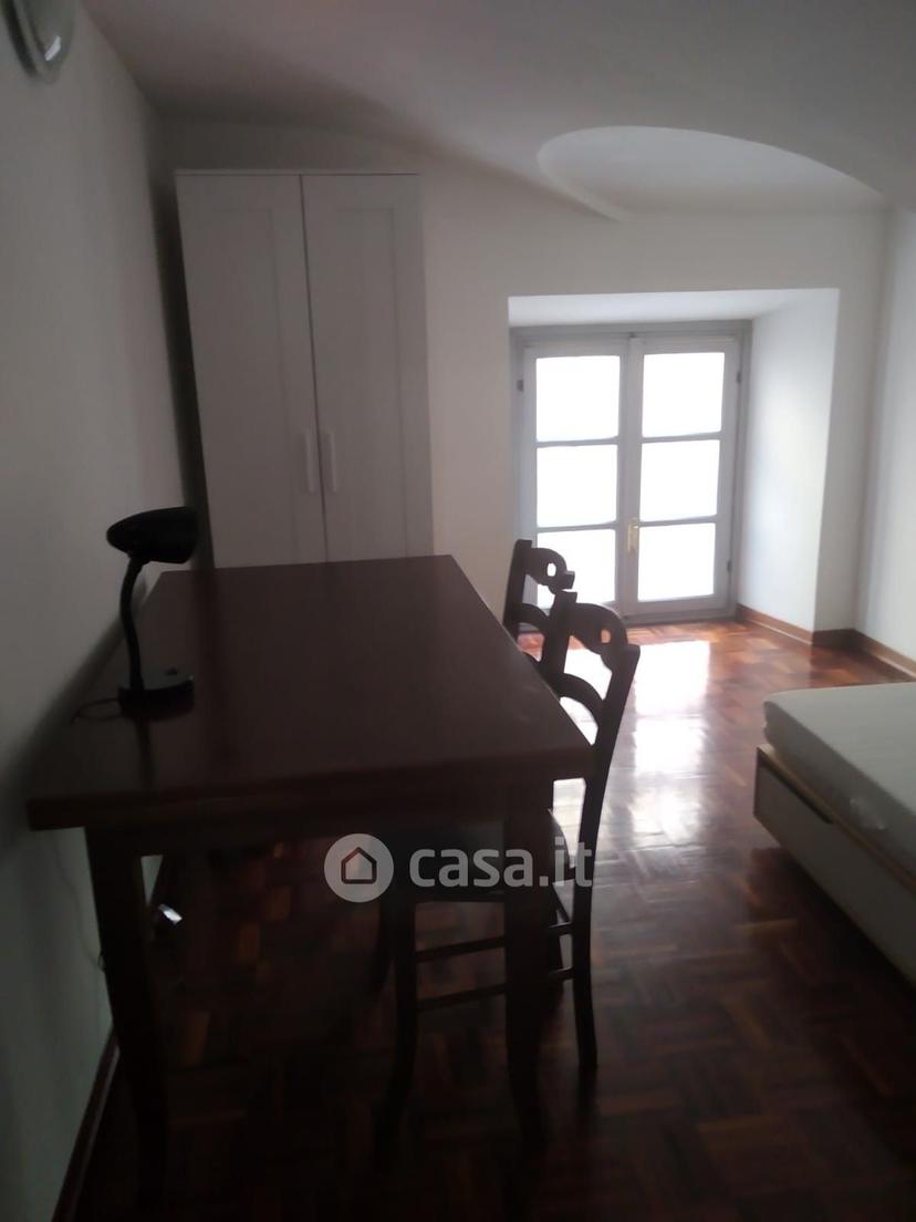 Stanza in Via Monte di Pietà 4 — foto 16 di 31