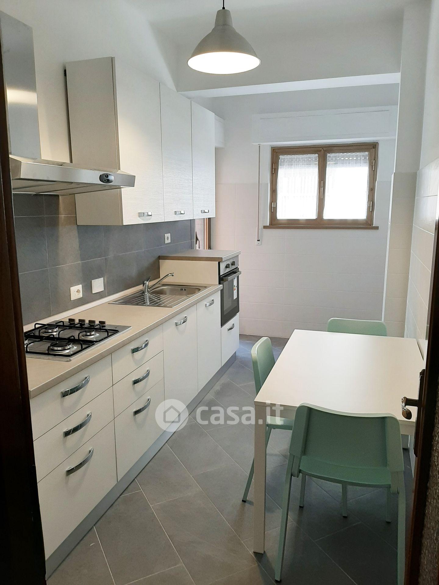 Stanza in Via Scribonio Curione 46