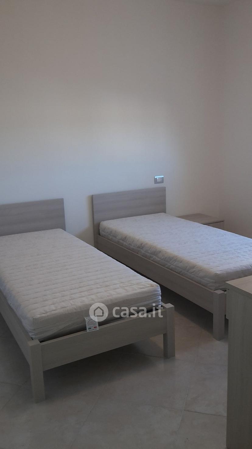 Stanza in Via Giovanni Usai 14 — foto 4 di 10