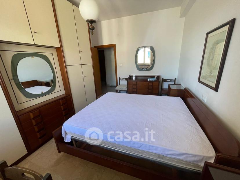 Stanza in Via Giuseppe Mazzini 7 — foto 12 di 16