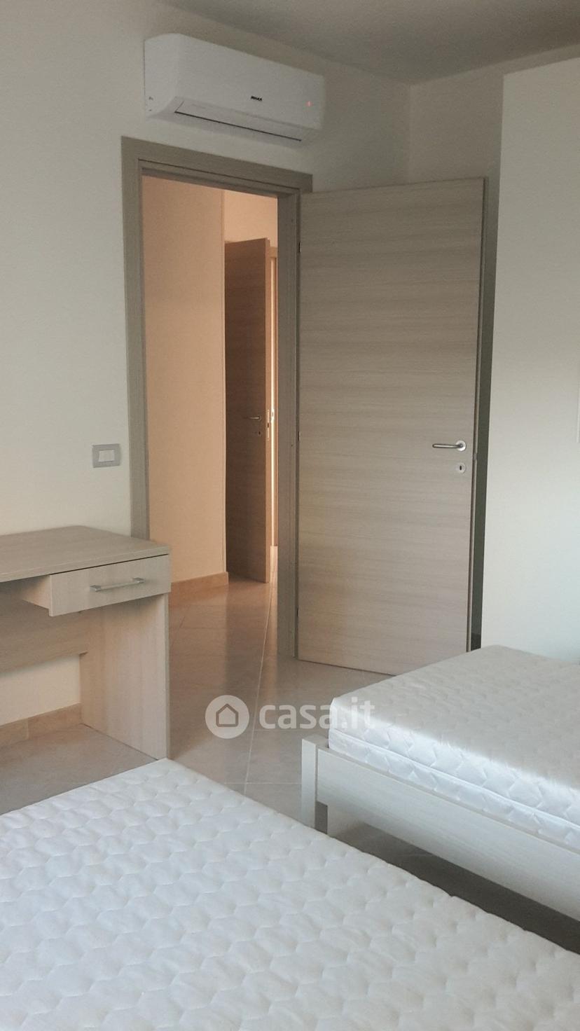 Stanza in Via Giovanni Usai 14 — foto 6 di 10