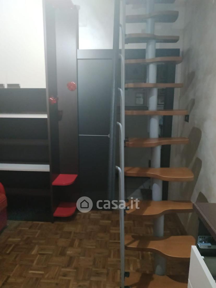 Stanza in Largo dei Garofani 10 — foto 4 di 5