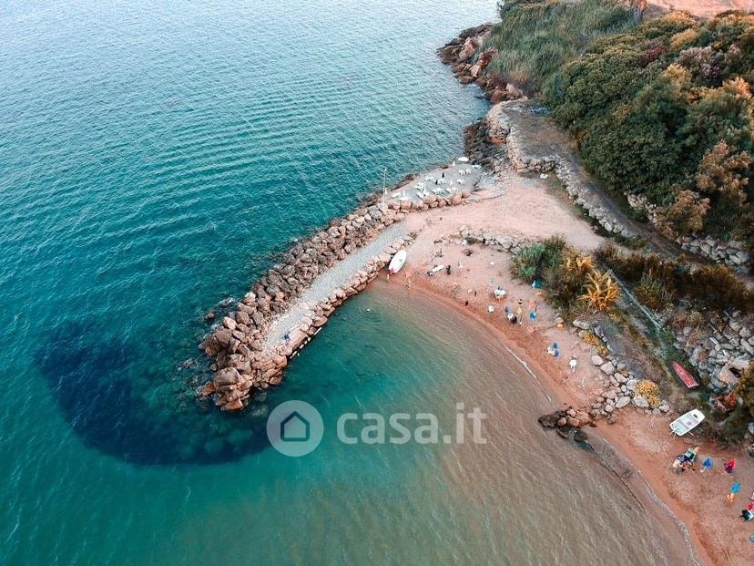Bilocale in Località Capo Bianco 1