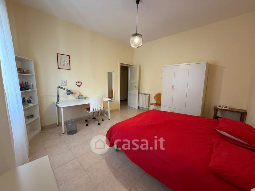 Stanza in Viale della Regione — foto 3 di 8