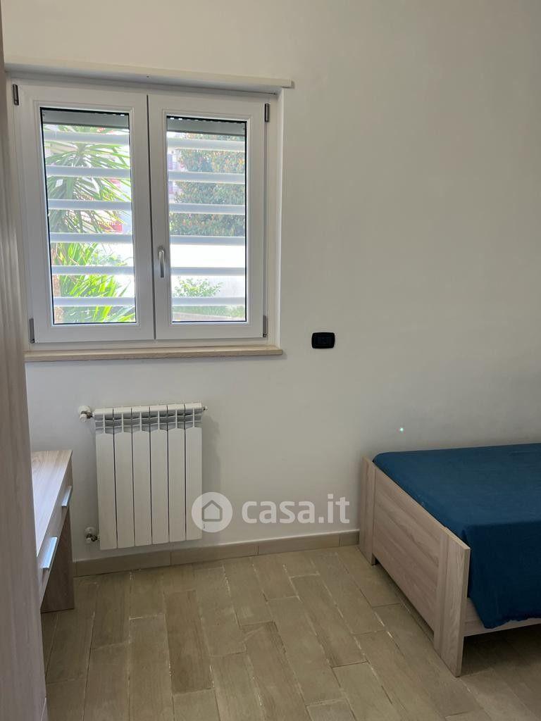 Stanza in Via Vito Forleo 9 — foto 3 di 15