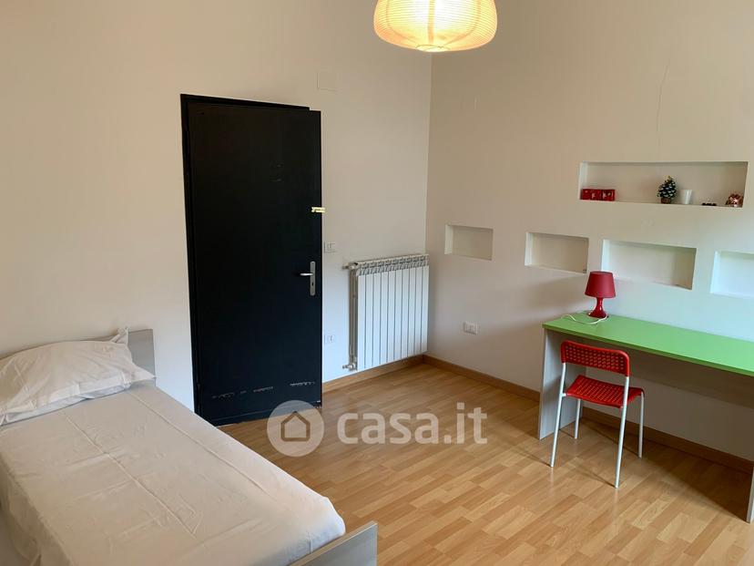 Stanza in Strada Regionale 426 di Polla 140 — foto 4 di 5