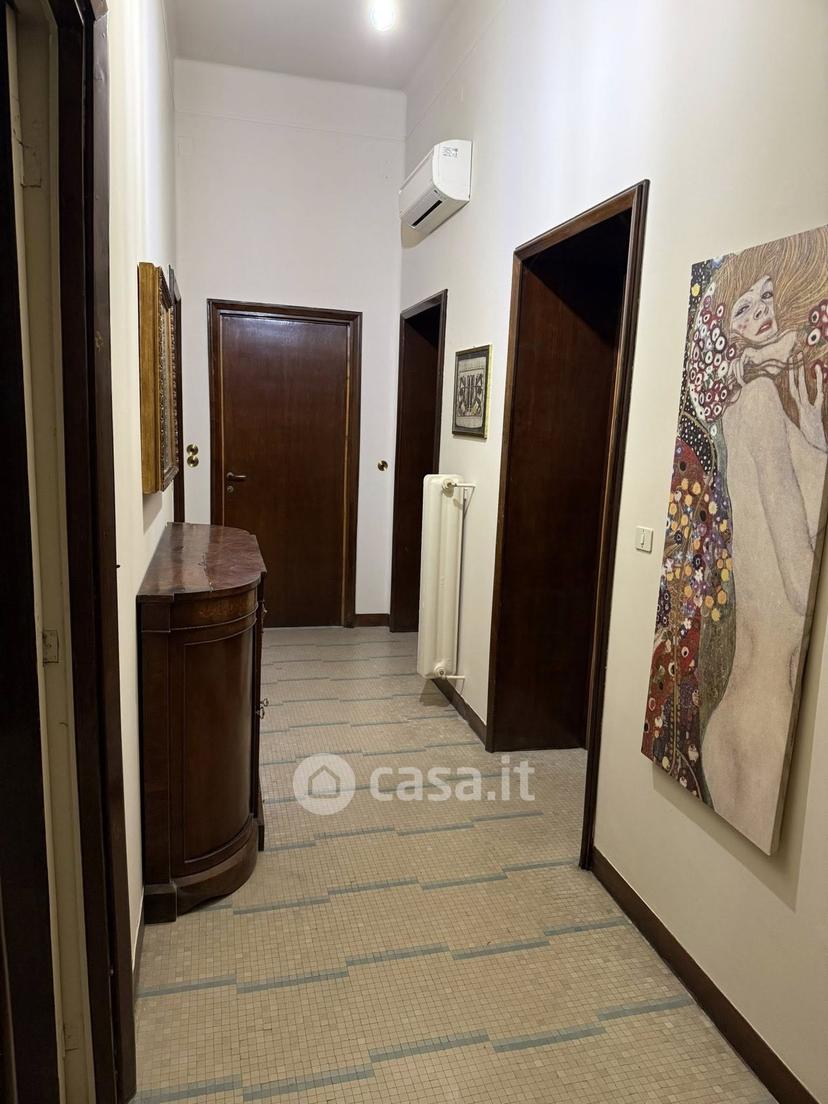 Stanza in Via Giuseppe Verdi 14 — foto 11 di 32