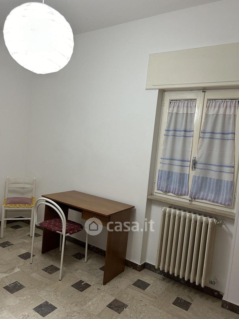 Stanza in Via Pasquale Vena 31 — foto 16 di 26