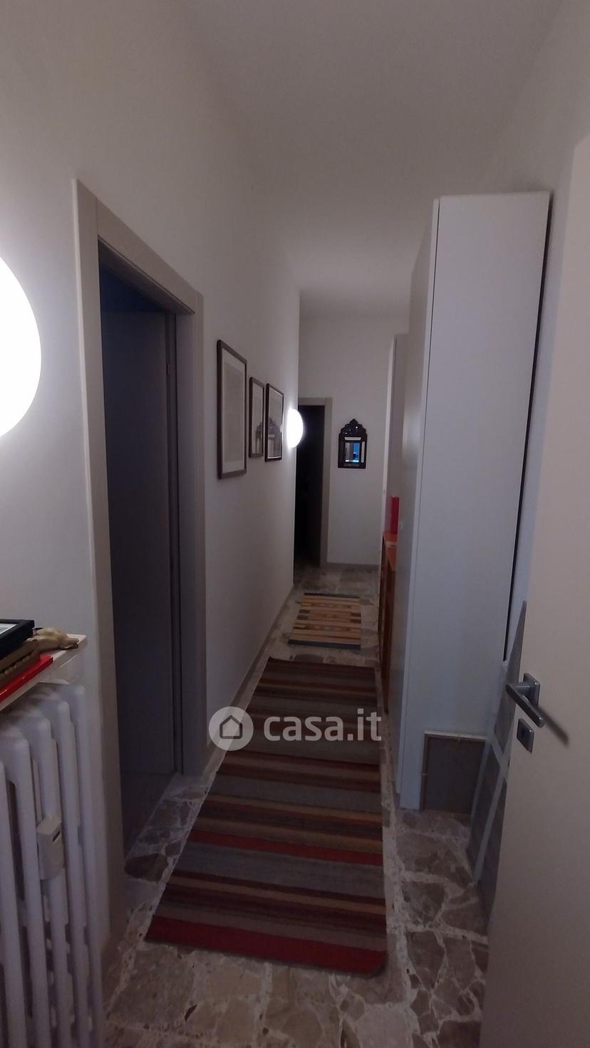 Stanza in Via dei Caniana 6 — foto 6 di 8